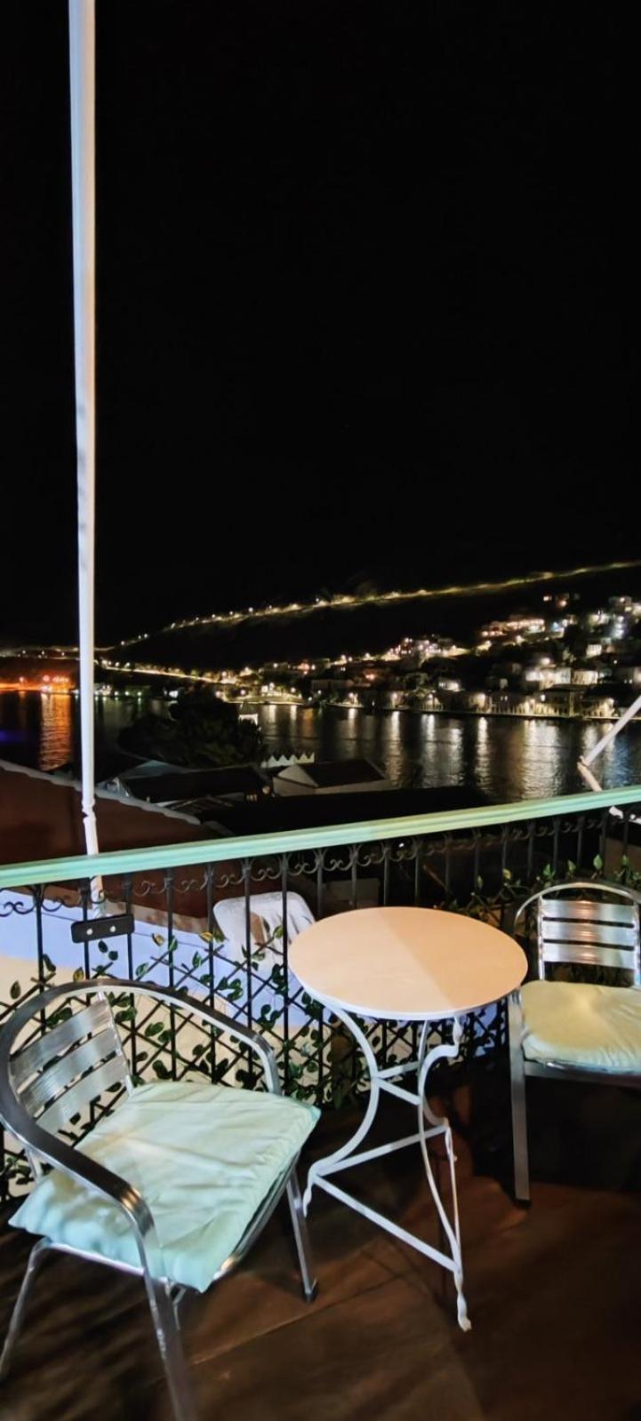 89 Steps Symi Apartamento Exterior foto